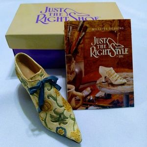 Brocade Just the right shoe